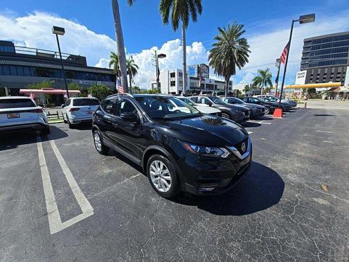 2020 Nissan Rogue Sport SV