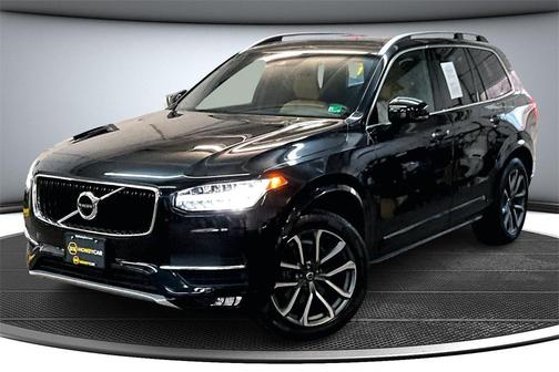 2019 Volvo XC90 T6 Momentum