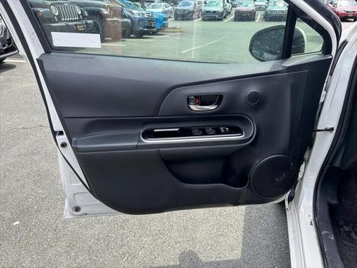 2016 Toyota Prius c Four