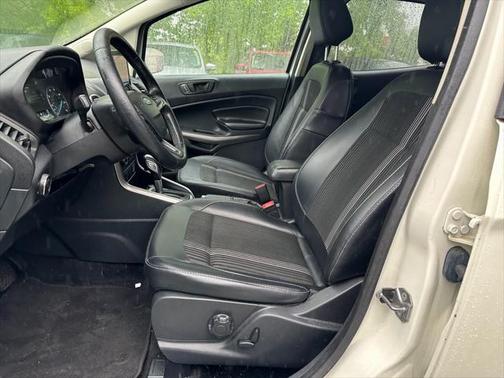 2020 Ford EcoSport SES