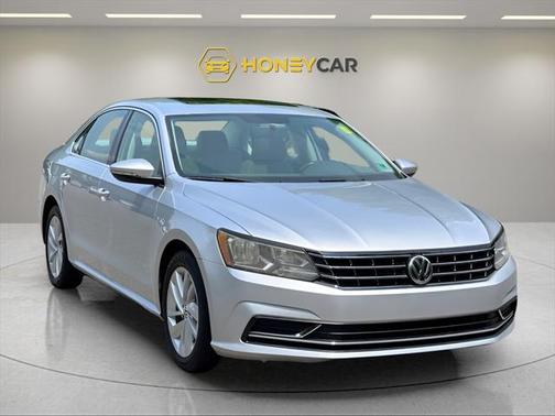 2018 Volkswagen Passat 2.0T SE