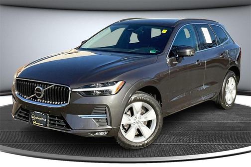 2022 Volvo XC60 B5 Momentum