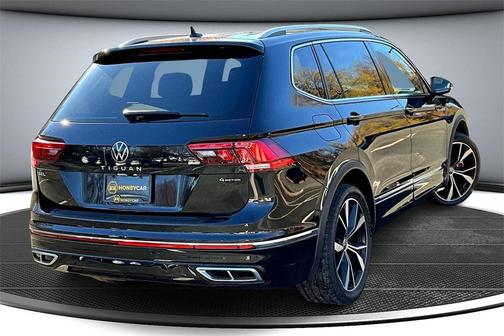 2022 Volkswagen Tiguan 2.0T SEL R-Line 4MOTION