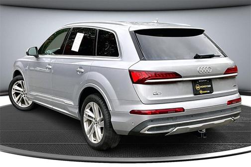 2020 Audi Q7 55 Premium Plus
