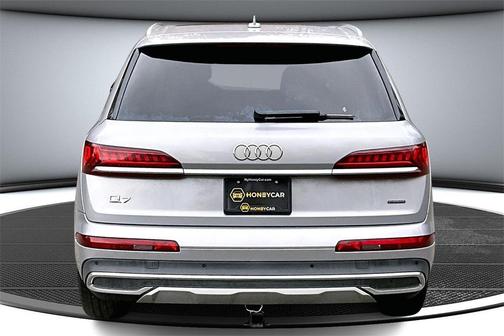 2020 Audi Q7 55 Premium Plus