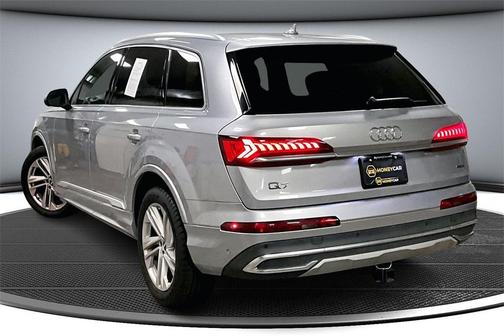 2020 Audi Q7 55 Premium Plus