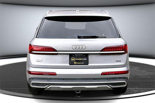 2020 Audi Q7 55 Premium Plus