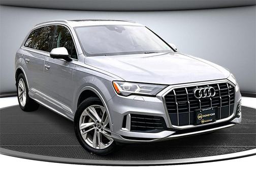 2020 Audi Q7 55 Premium Plus