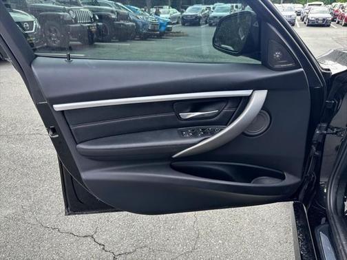 2018 BMW 330 xDrive
