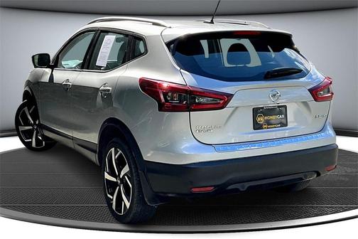 2022 Nissan Rogue Sport SL