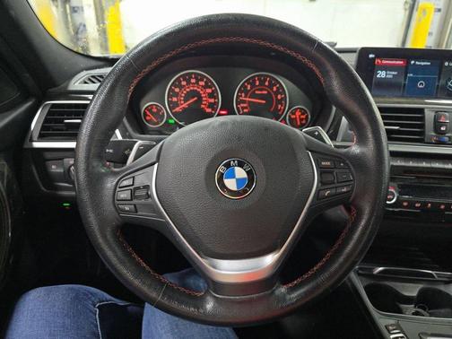 2018 BMW 330 xDrive
