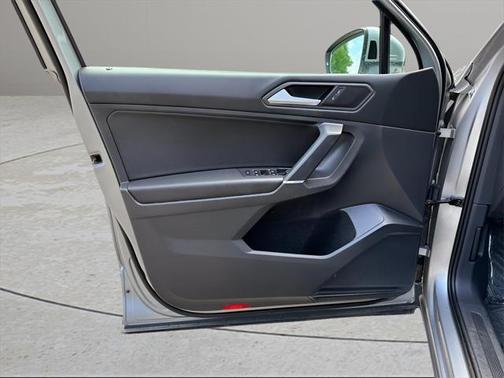 2020 Volkswagen Tiguan 2.0T SE 4MOTION