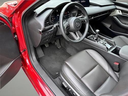 2024 Mazda Mazda3 FWD w/Premium Package