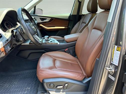 2019 Audi Q7 45 Premium