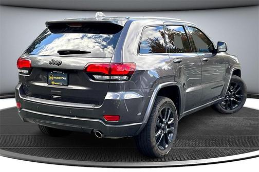 2021 Jeep Grand Cherokee Laredo
