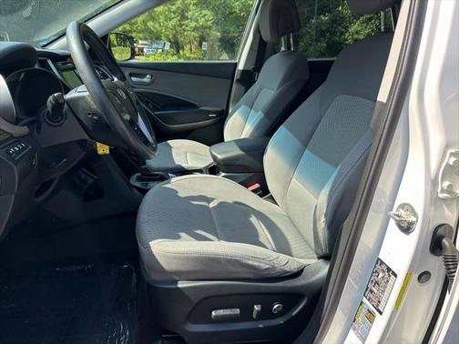 2018 Hyundai SANTA FE SE