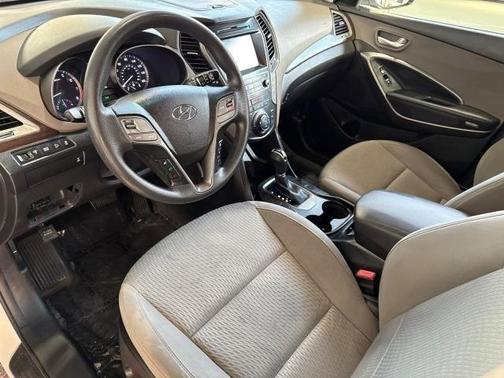 2018 Hyundai SANTA FE SE