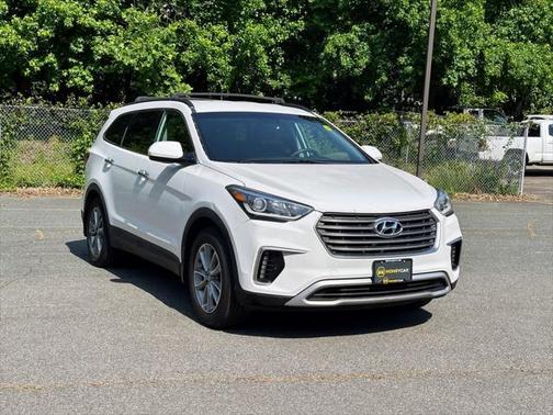 2018 Hyundai SANTA FE SE