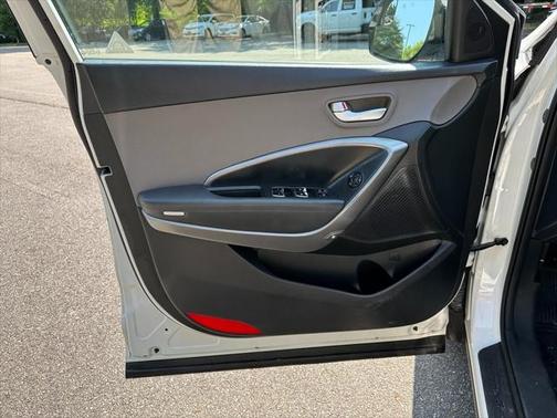 2018 Hyundai SANTA FE SE