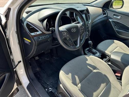 2018 Hyundai SANTA FE SE