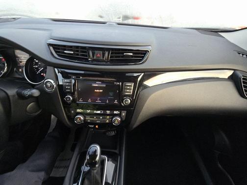 2021 Nissan Rogue Sport SV