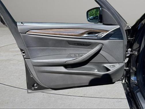 2019 BMW 530 xDrive
