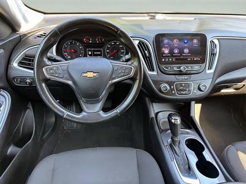2020 Chevrolet Malibu FWD RS