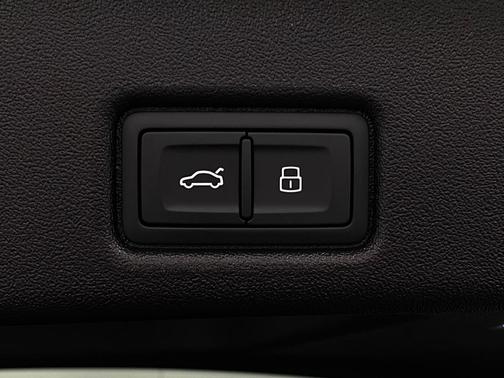 2025 Audi Q5 Prestige TFSI quattro S tronic