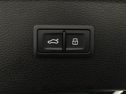 2023 Audi Q5 40 Premium Plus