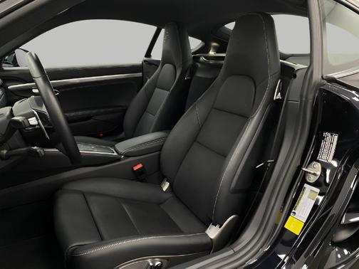 2025 Porsche 718 Cayman