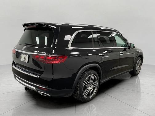 2026 Mercedes-Benz GLS 450 4MATIC