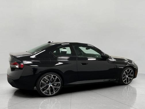 2024 BMW 230 i xDrive