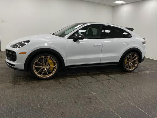 2022 Porsche Cayenne Turbo GT