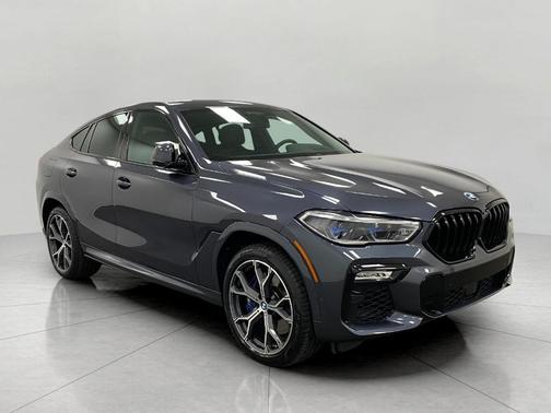 2021 BMW X6 M50i