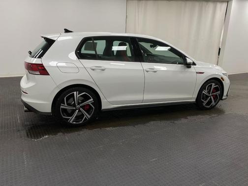 2024 Volkswagen Golf GTI 2.0T SE DSG