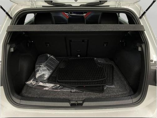 2024 Volkswagen Golf GTI 2.0T SE DSG