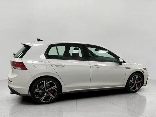 2024 Volkswagen Golf GTI 2.0T SE DSG