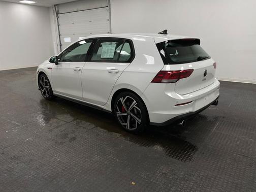 2024 Volkswagen Golf GTI 2.0T SE DSG