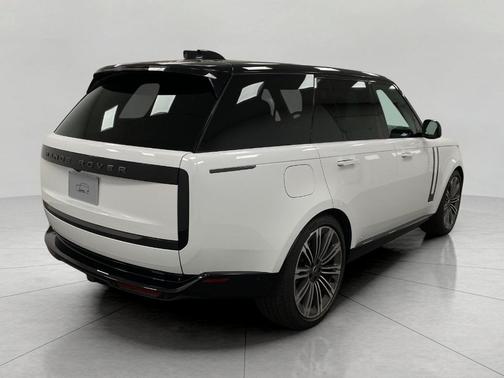 2025 Land Rover Range Rover P400 SE