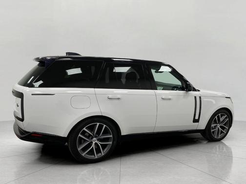 2022 Land Rover Range Rover P400 SE