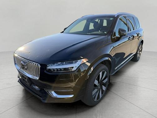 2023 Volvo XC90 Recharge Plug-In Hybrid T8 Plus Bright Theme 7-Seater