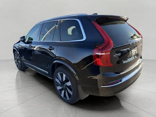 2023 Volvo XC90 Recharge Plug-In Hybrid T8 Plus Bright Theme 7-Seater