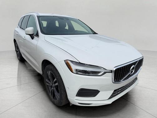 2018 Volvo XC60 T5 Momentum