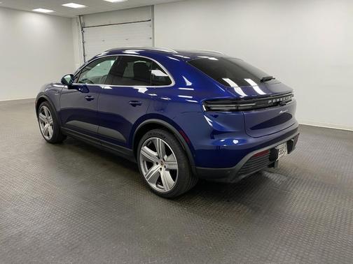 2024 Porsche Macan 4
