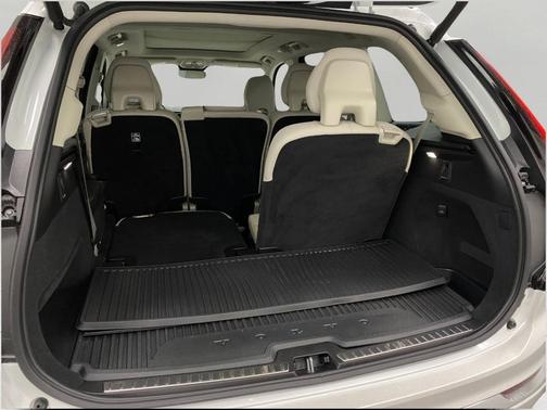 2026 Volvo XC90 Ultra, B6 AWD Gas (mild hybrid), Gasoline, Bright, 7 Seats