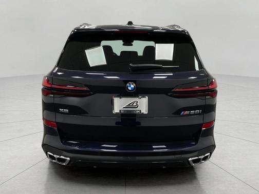 2026 BMW X5 M60i