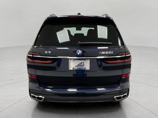 2025 BMW X7 M60i