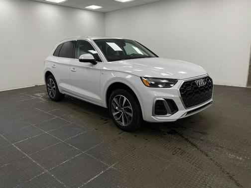 2022 Audi Q5 45 S line Premium