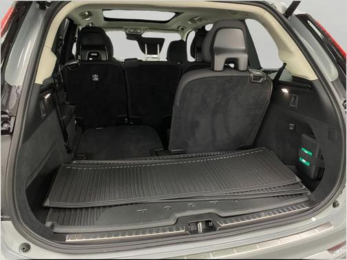 2026 Volvo XC90 Plus, B6 AWD Gas (mild hybrid), Gasoline, Bright, 7 Seats