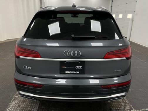 2023 Audi Q5 45 S line Premium Plus